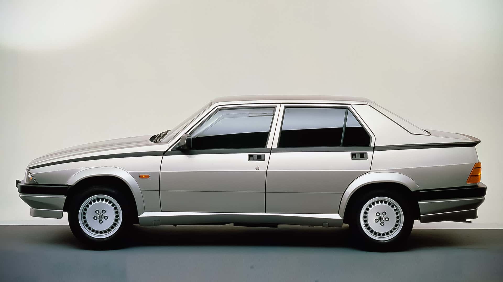 alfa-romeo-75-1985-1992